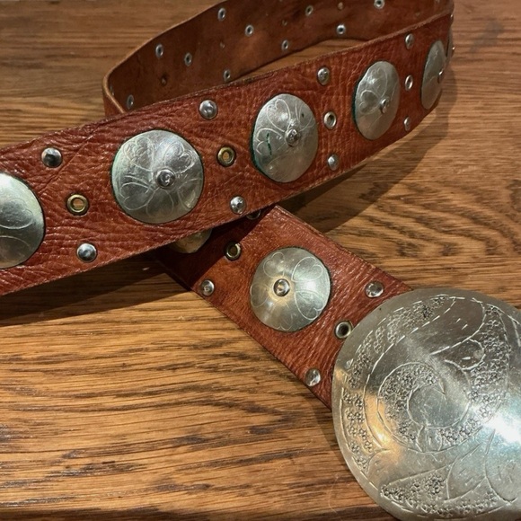 Vintage Leather Belt With Carved Metal Boho Details - Picture 2 of 5